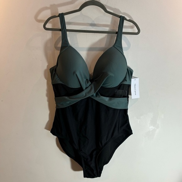 MEET CURVE Sz 2XL One Piece Bathing Suit Padded Cups Mesh Colour Block NEW - Picture 3 of 10